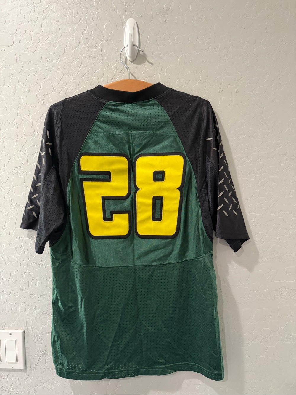 Vintage Nike Oregon Ducks Stitched Football Jersey Youth XL Bin 2 - Picture 5 of 7